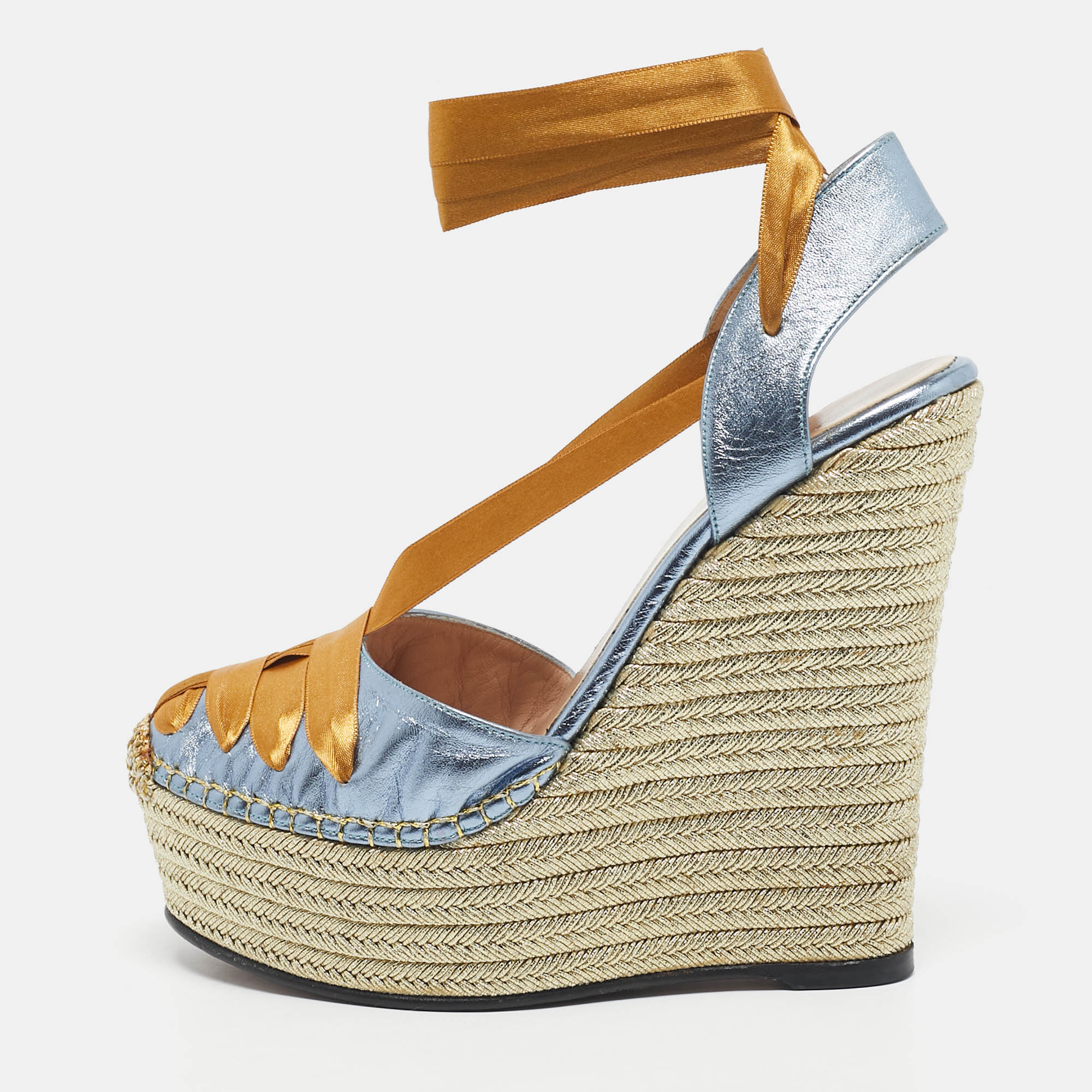 

Gucci Blue/Gold Leather Ankle Wrap Wedge Sandals Size