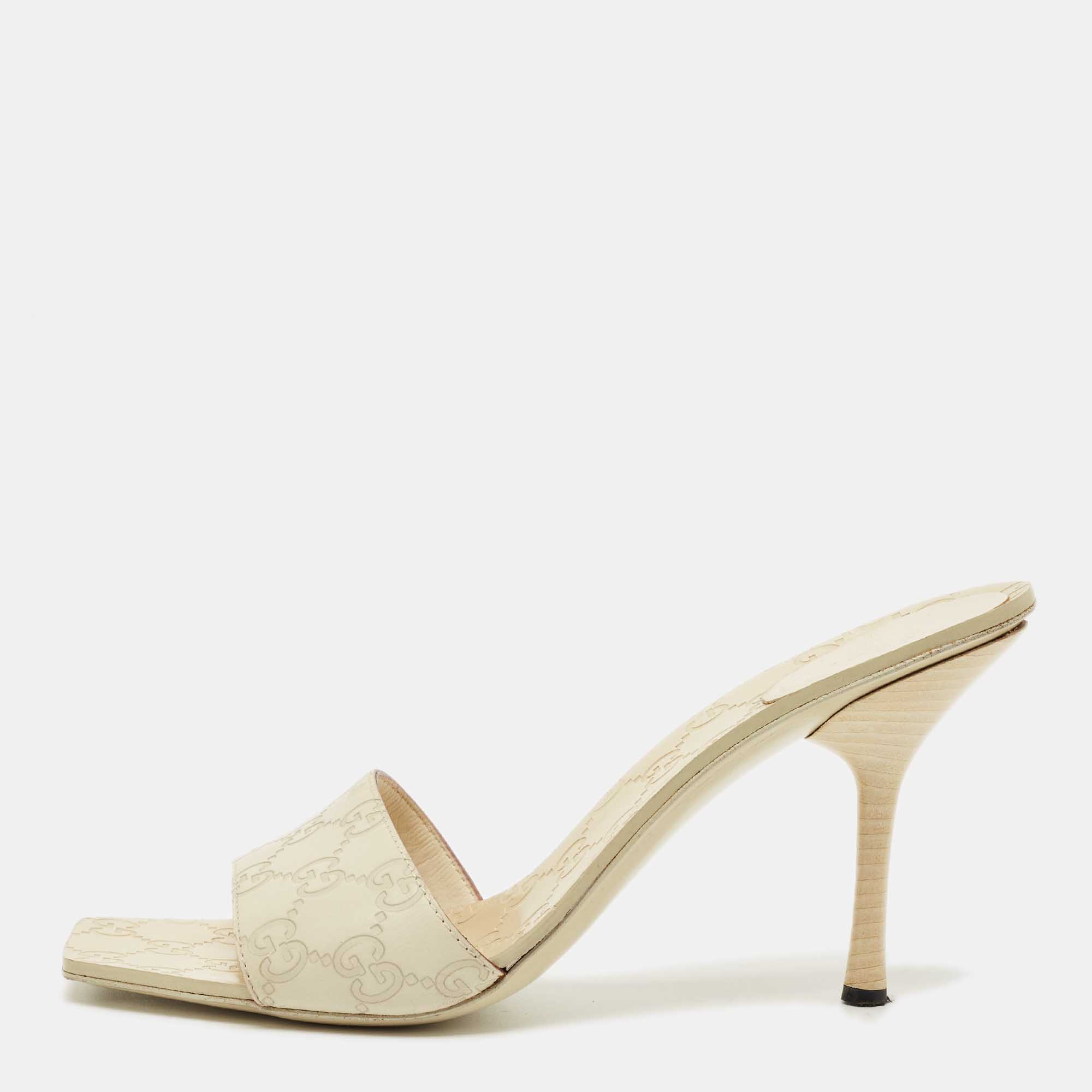 

Gucci Cream Guccissima Leather Slide Sandals Size