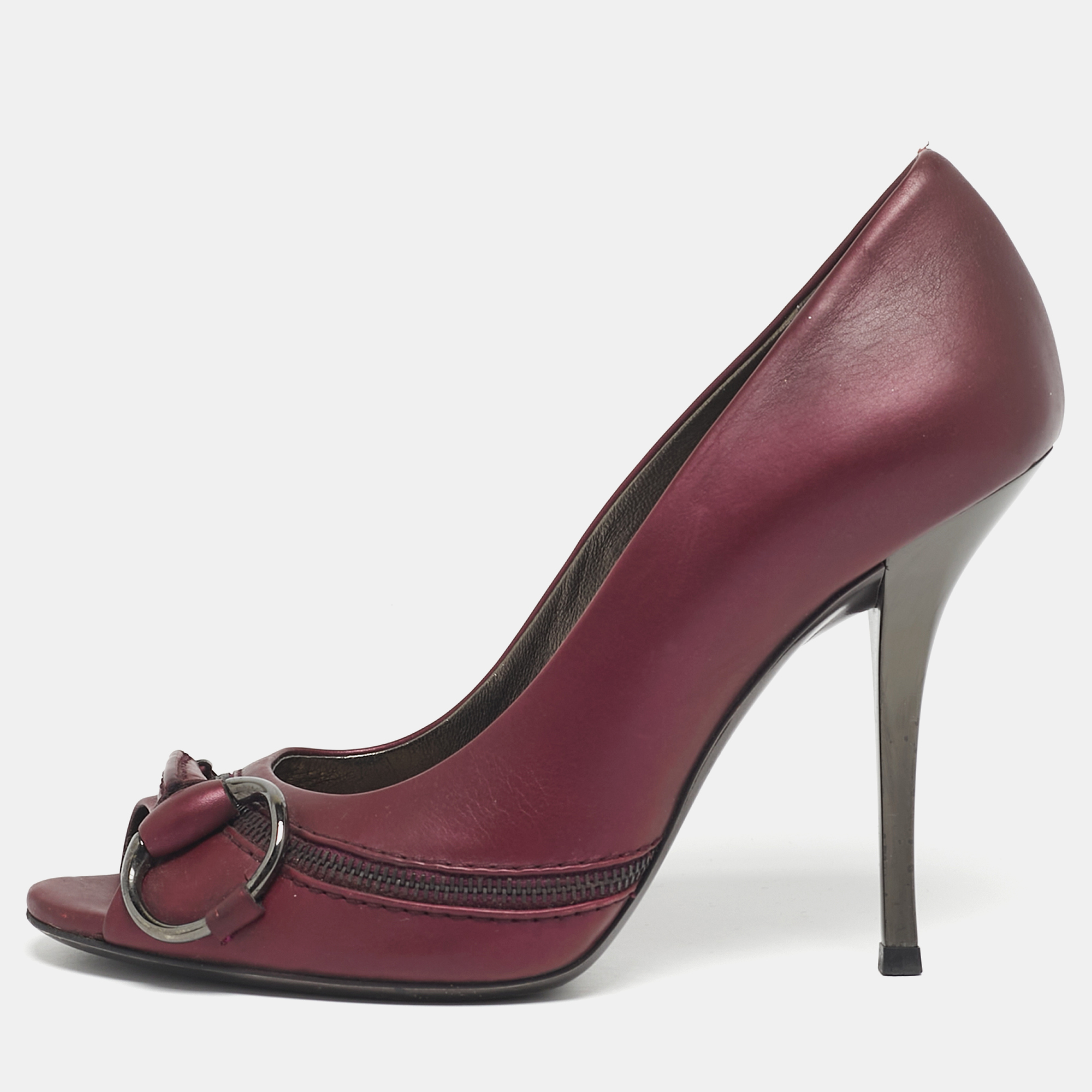 

Gucci Plum Leather Flyod Horsebit Detail Peep Toe Pumps Size, Purple