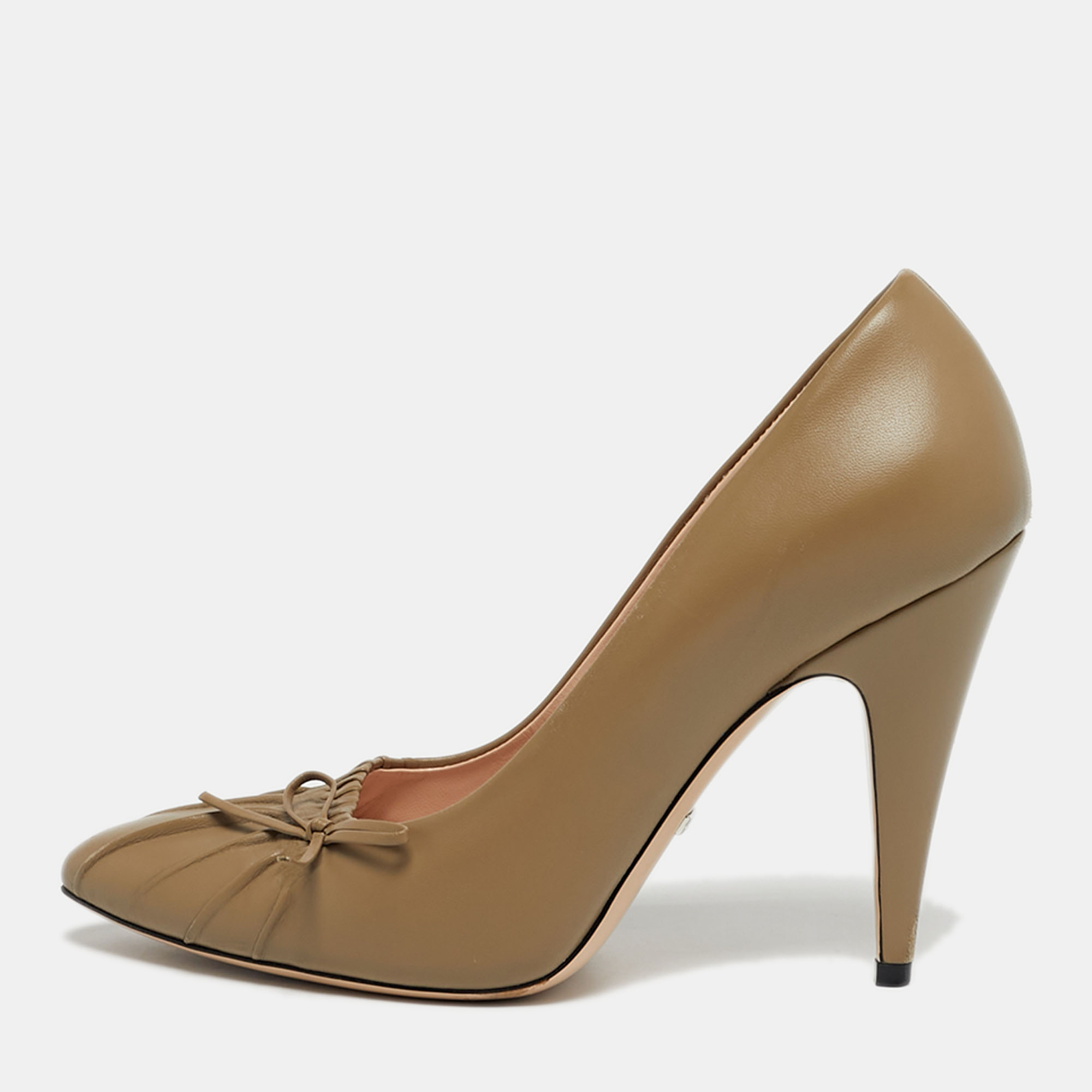 Pre-owned Gucci Green Leather Pointed Toe Pumps Size 39 In Sand