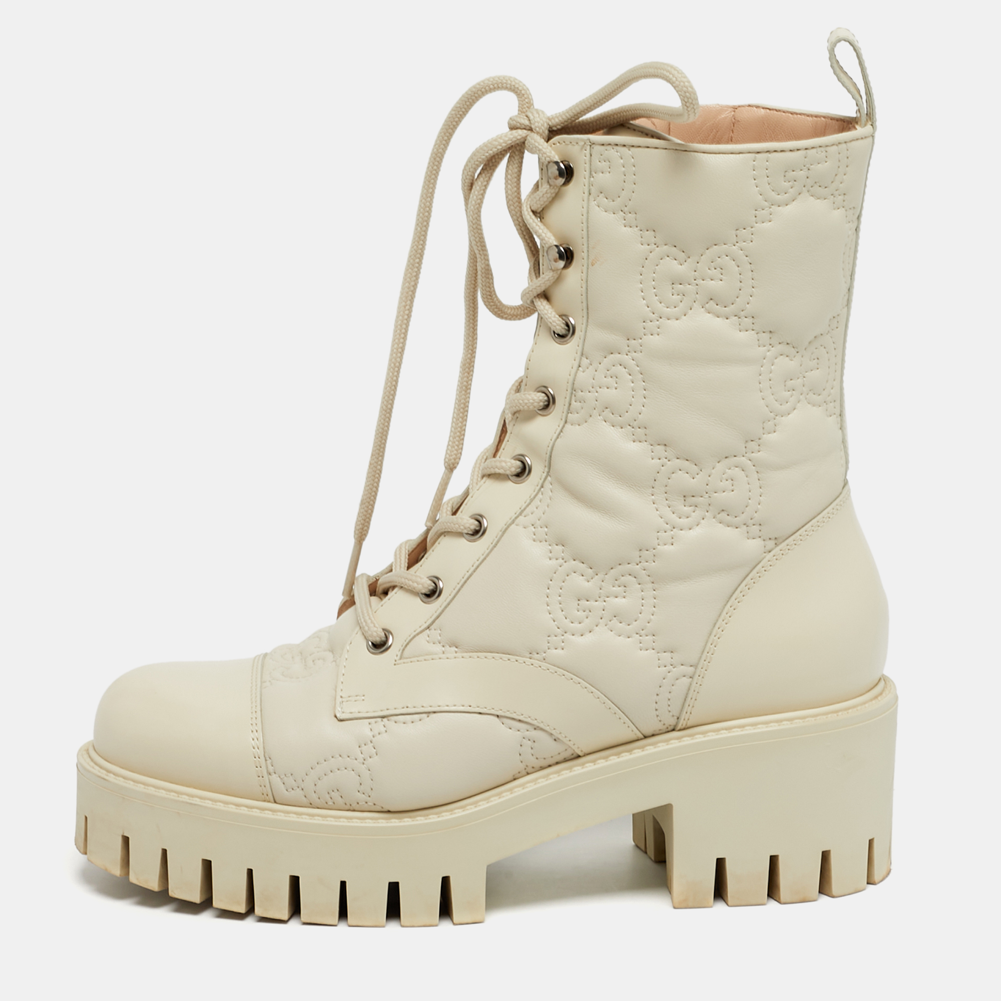 

Gucci GG Matelassé Size  Cream Leather Ankle Length Boots