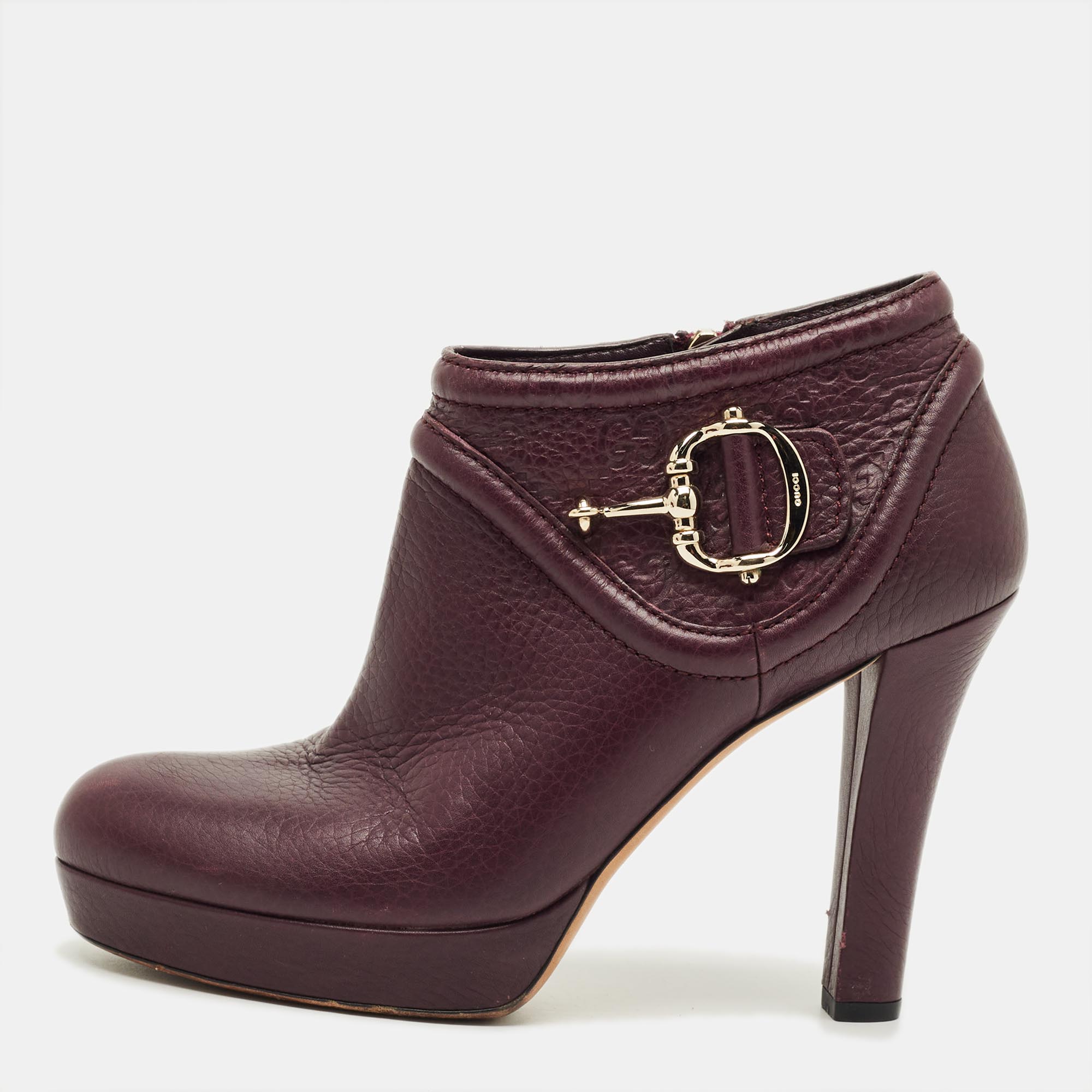 Click to view more detailed imagery on our partner's website Pre-owned Gucci Size 38 Burgundy Leather Zip Up Booties