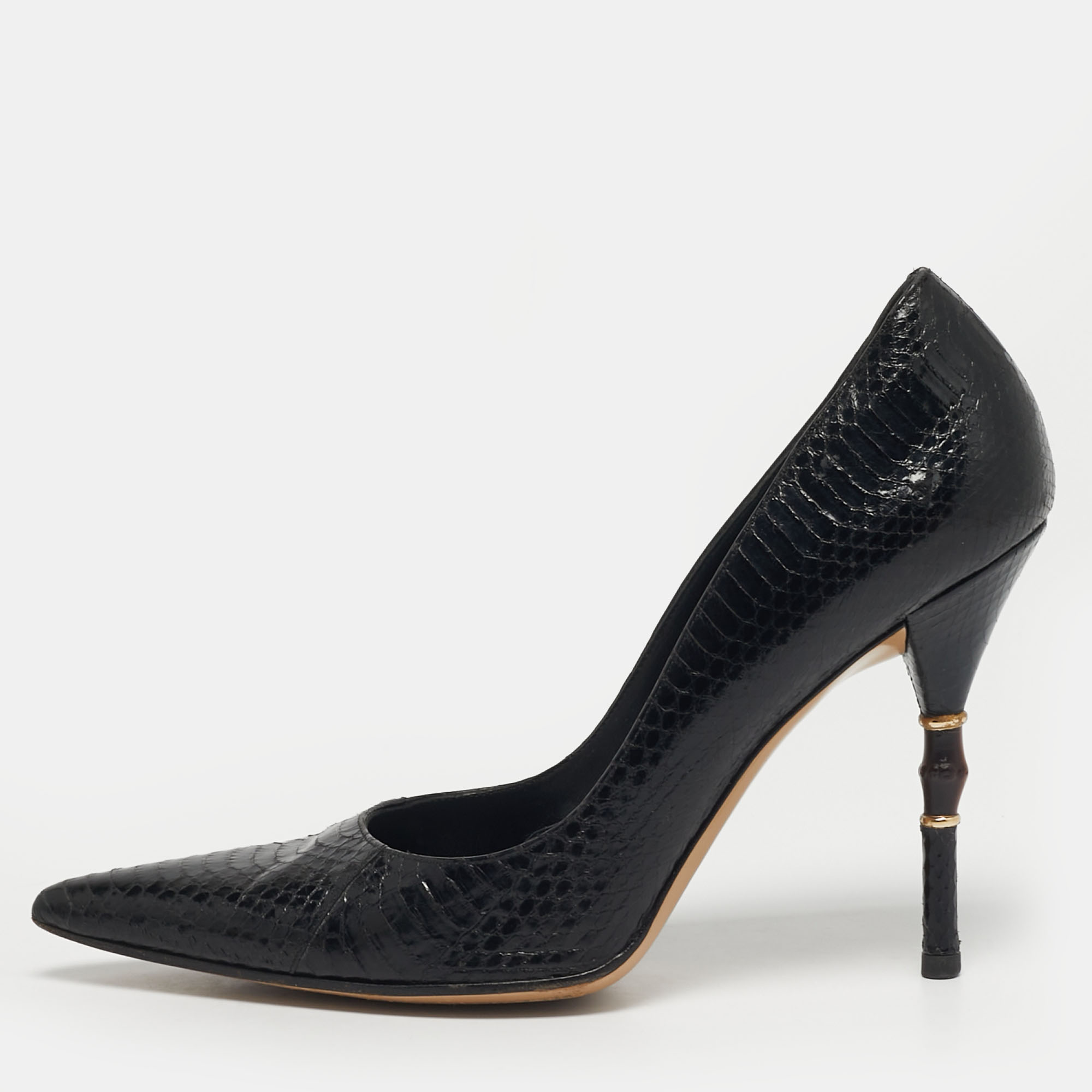 

Gucci Bamboo Size 38.5 Black Water Snake Leather Pointed Toe Pumps
