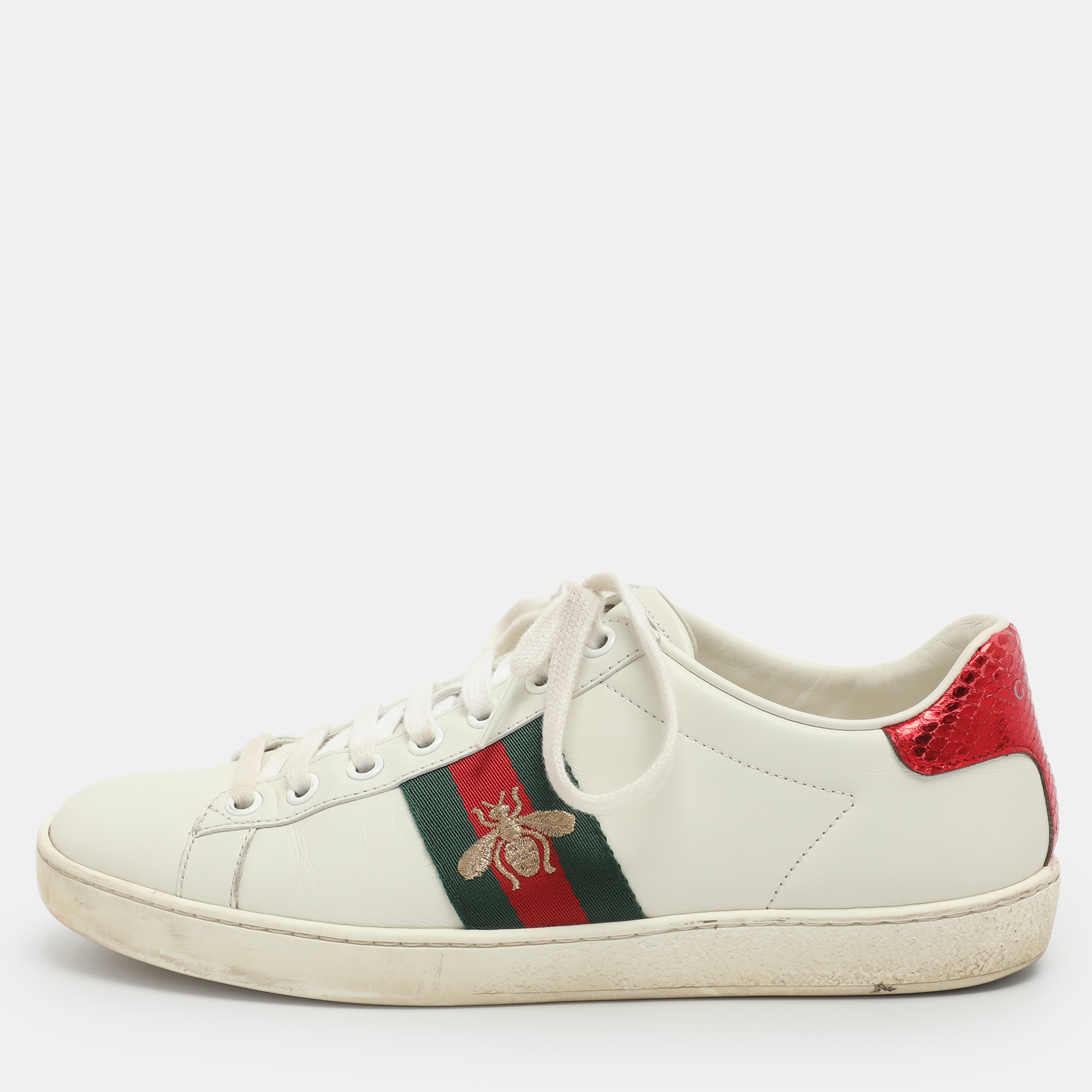 

Gucci Ace Bee Embroidered Size  White Leather Low Top Sneakers