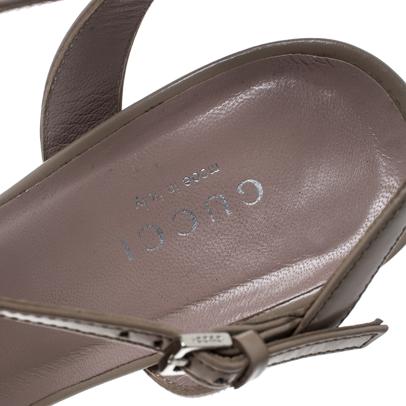  Gucci  Beige Leather Claudie Horsebit Peep Toe Platform 