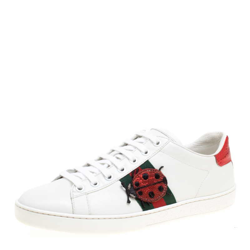 مملوكة مسبقًا Gucci White Leather Ace Embroidered Appliqué Detail Low Top Sneakers Size 37.5
