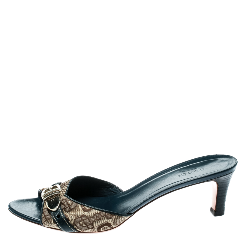 

Gucci Beige Printed Canvas With Blue Leather Buckle Detail Peep Toe Slides Size