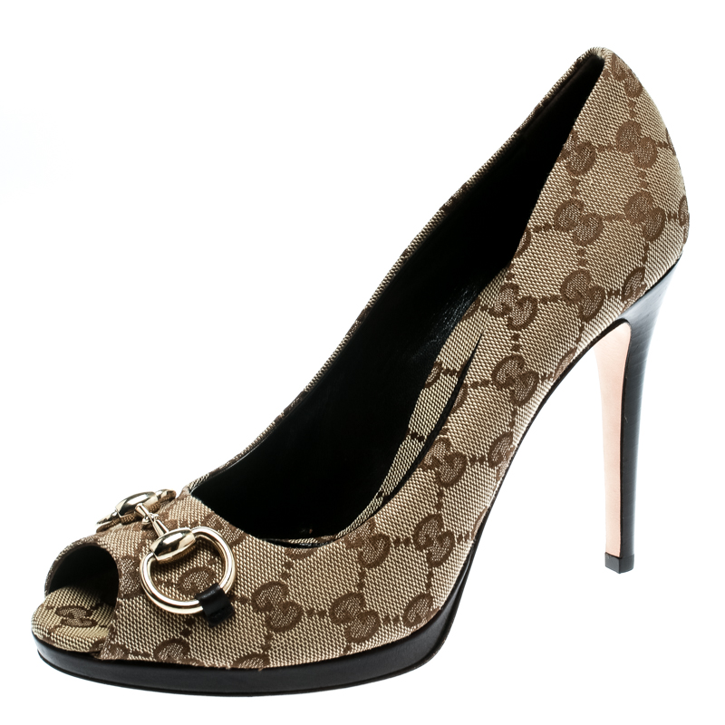 مملوكة مسبقًا Gucci Beige GG Canvas and Leather New Hollywood Horsebit Peep Toe Pumps Size 39