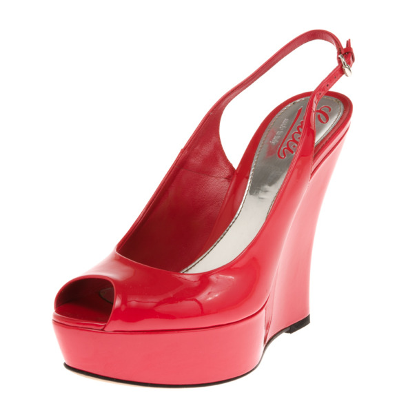 Pre Owned Gucci Coral Patent ‘Sofia’ Platform Slingback Wedges Sandals Size 37.5