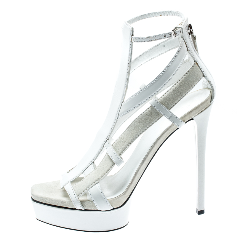

Gucci White Suede And Leather Daryl Platform Sandals Size