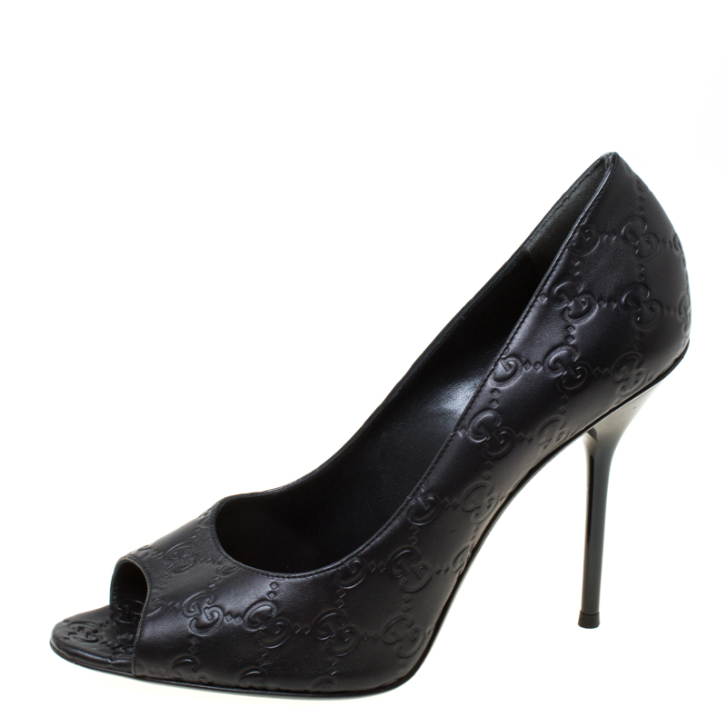 

Gucci Black Guccissima Leather Open Toe Pumps Size