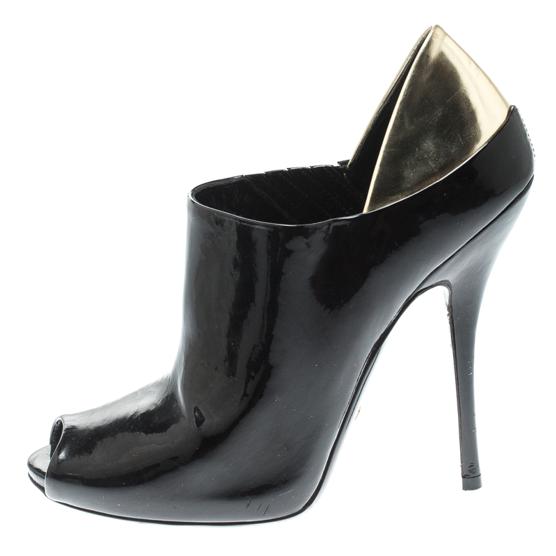 

Gucci Black Patent Leather Peep Toe Booties Size