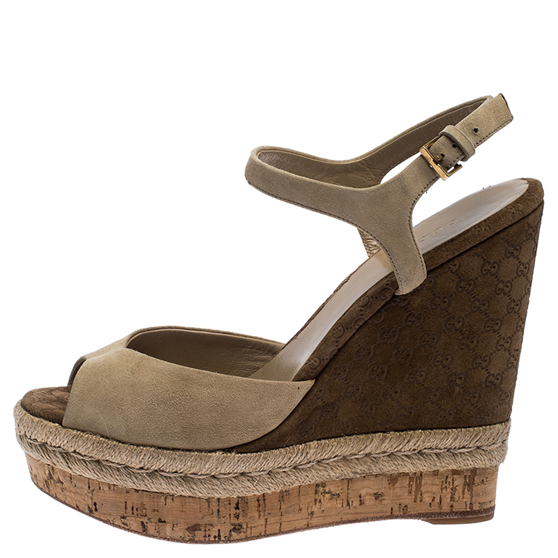 

Gucci Beige Suede Guccissima Wedge Ankle Strap Sandals Size