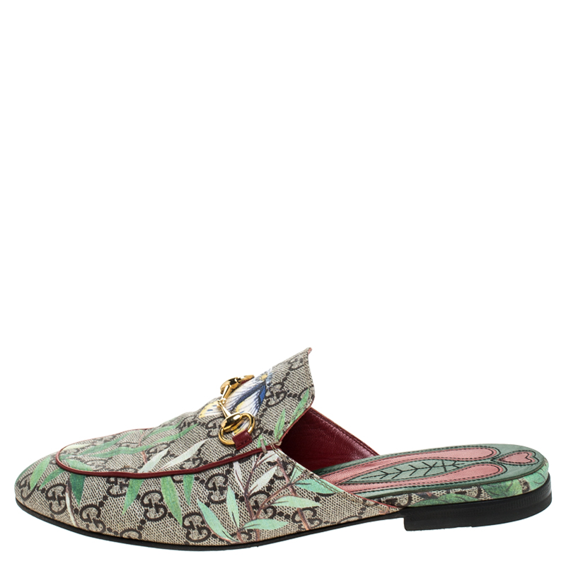 

Gucci Beige GG Supreme Monogram Coated Canvas Tian Princetown Flat Mules Size