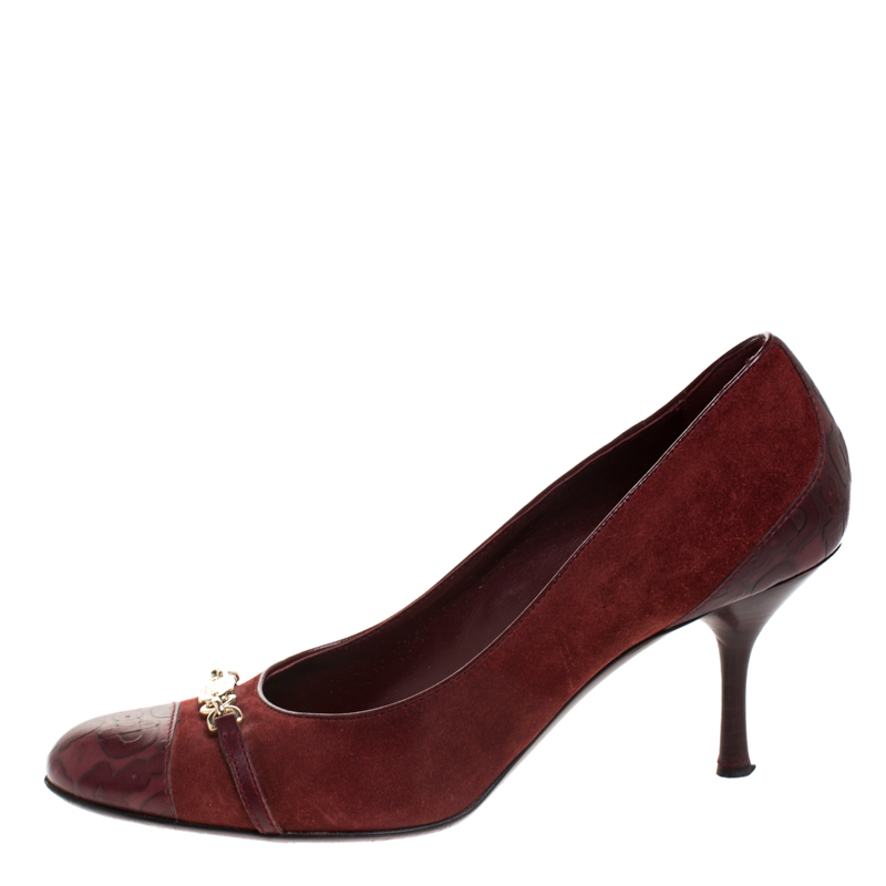 

Gucci Burgundy Suede And Horsebit Embossed Leather Cap Toe Pumps Size