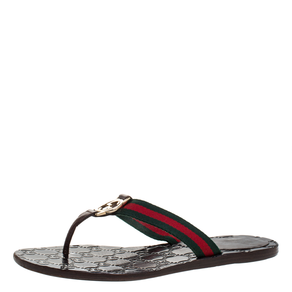 مملوكة مسبقًا Gucci Brown 'GG' Thong Web Detail Sandals With Double 'G' Ornament Size 37