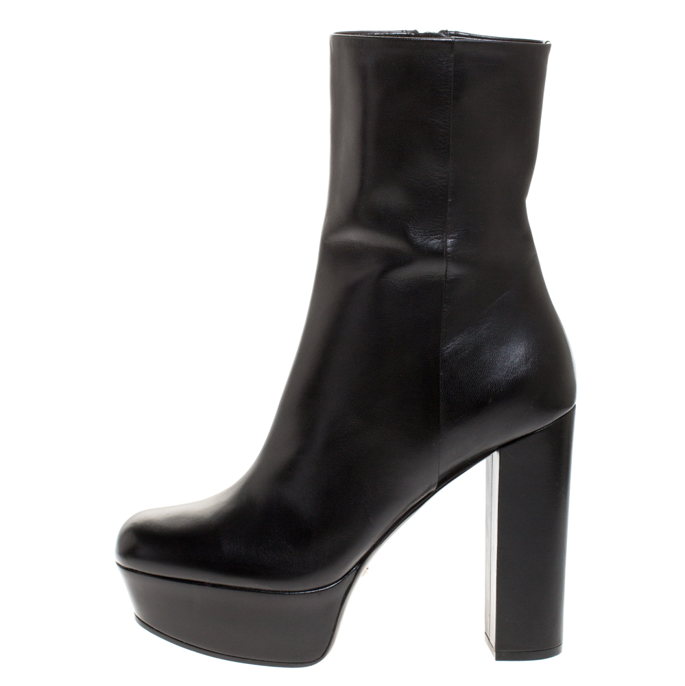 

Gucci Black Leather Zip Platform Ankle Boots Size