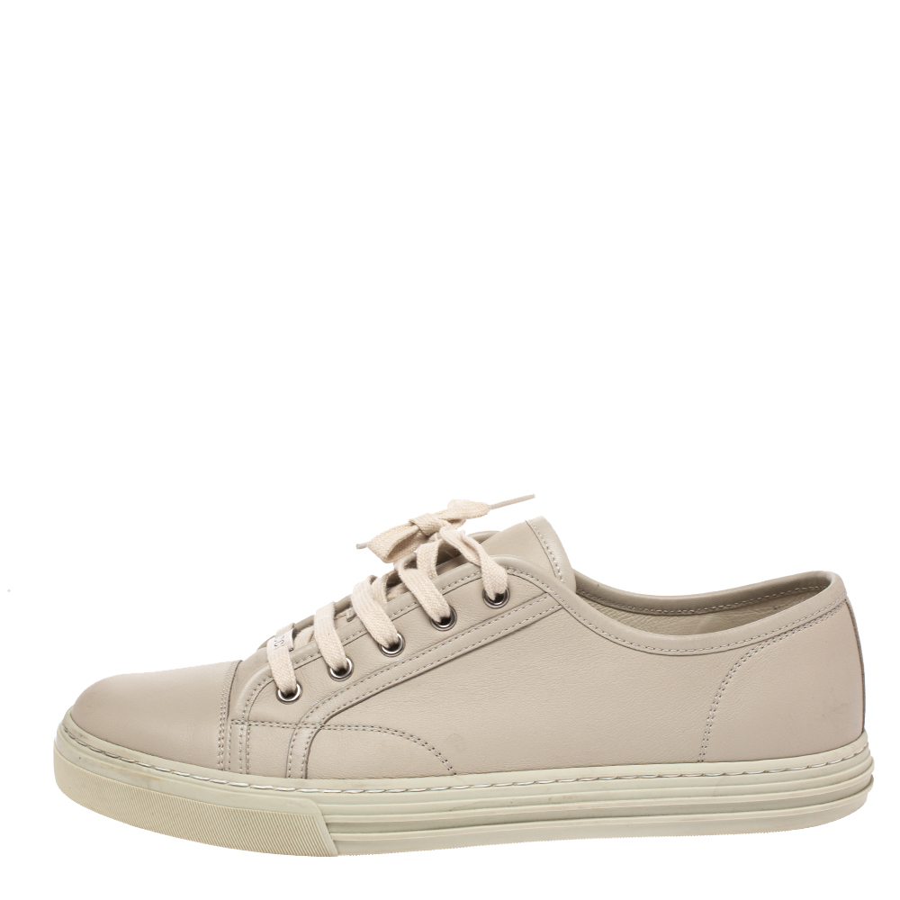 

Gucci Beige Leather Low Top Lace Up Sneakers Size