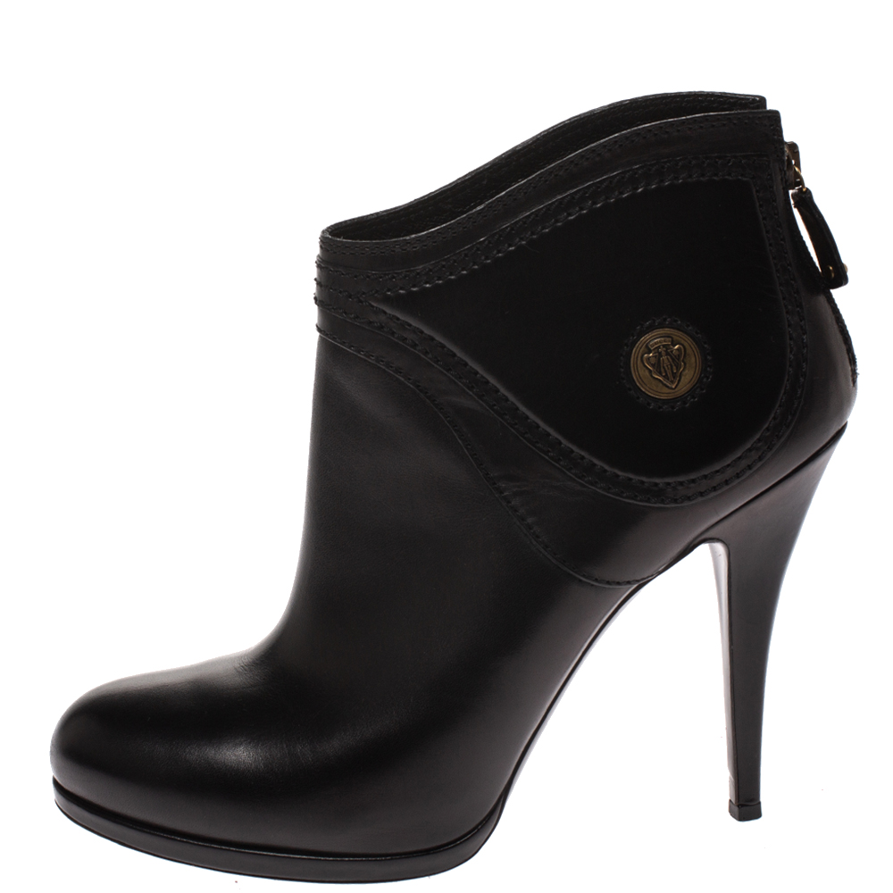 

Gucci Black Leather 'Hysteria' Ankle Booties Size