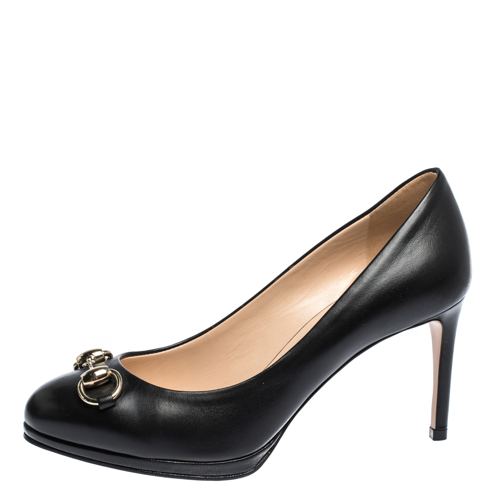 

Gucci Black Leather Horsebit Pumps Size