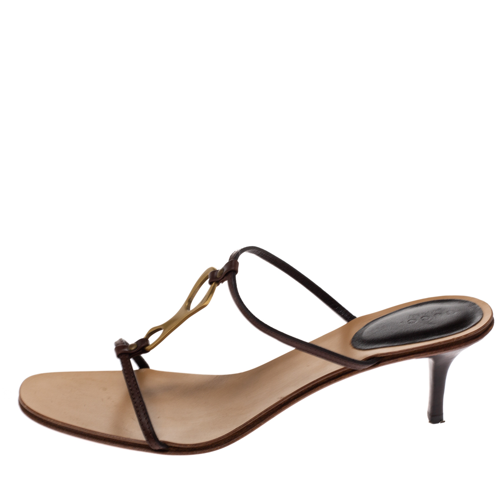 

Gucci Brown Leather T-Strap Sandals Size