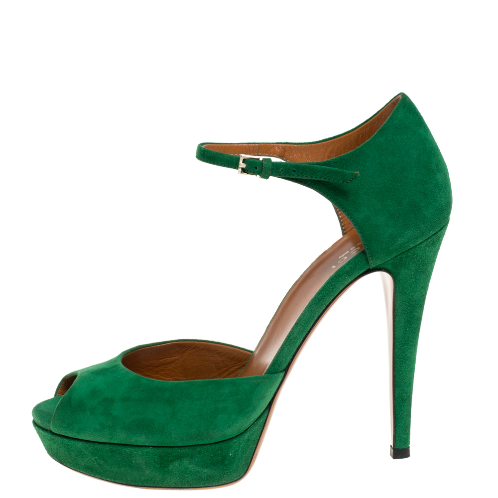 

Gucci Green Suede Peep Toe Ankle Strap Platform Sandals Size