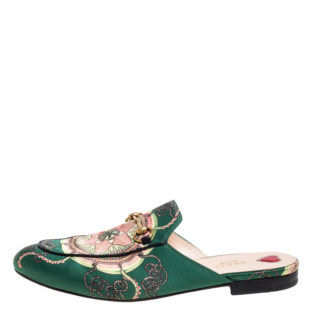 

Gucci Green Printed Satin Princetown Mules Size