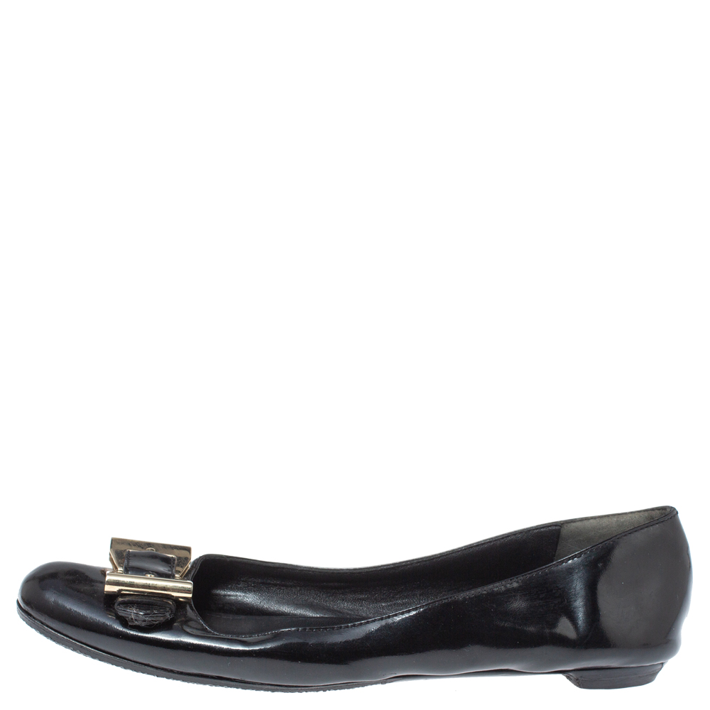 

Gucci Black Patent Leather Buckle Bow Flats Size