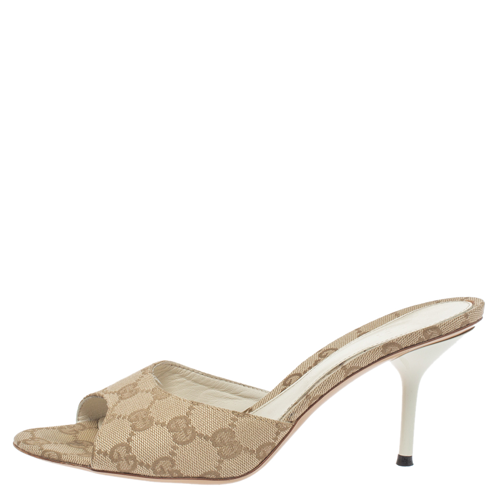 

Gucci Beige GG Canvas Open Toe Slide Sandals Size