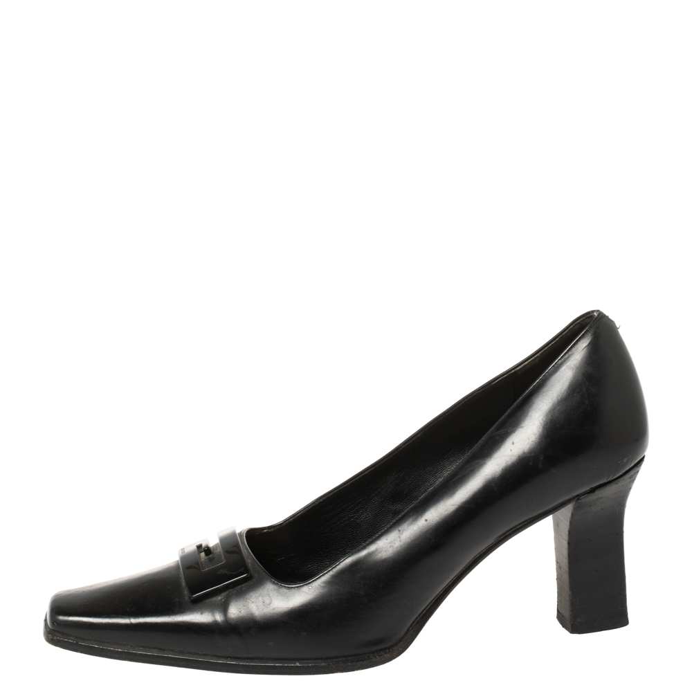 

Gucci Black Leather Square Toe Pumps Size