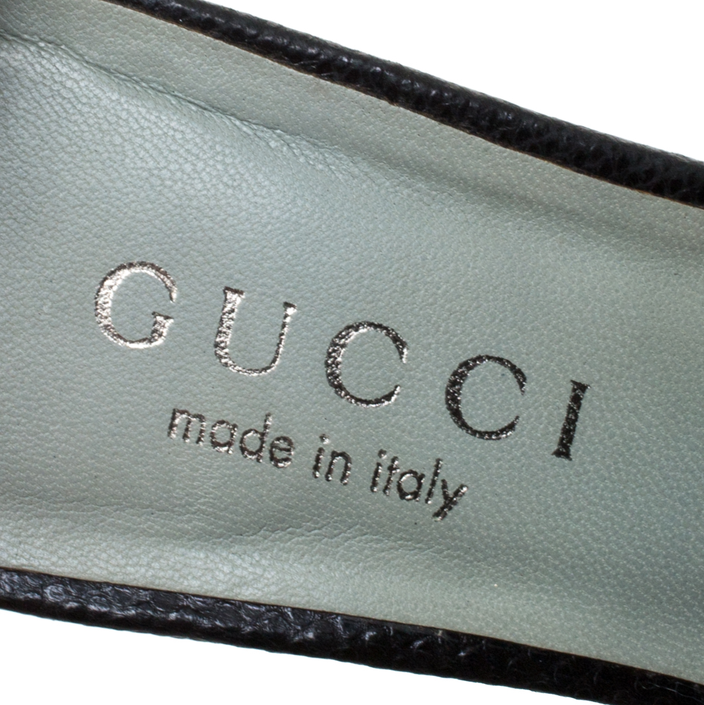 Gucci Vintage Black Snakeskin Ankle Cuff Open Toe Sandals Size 36 