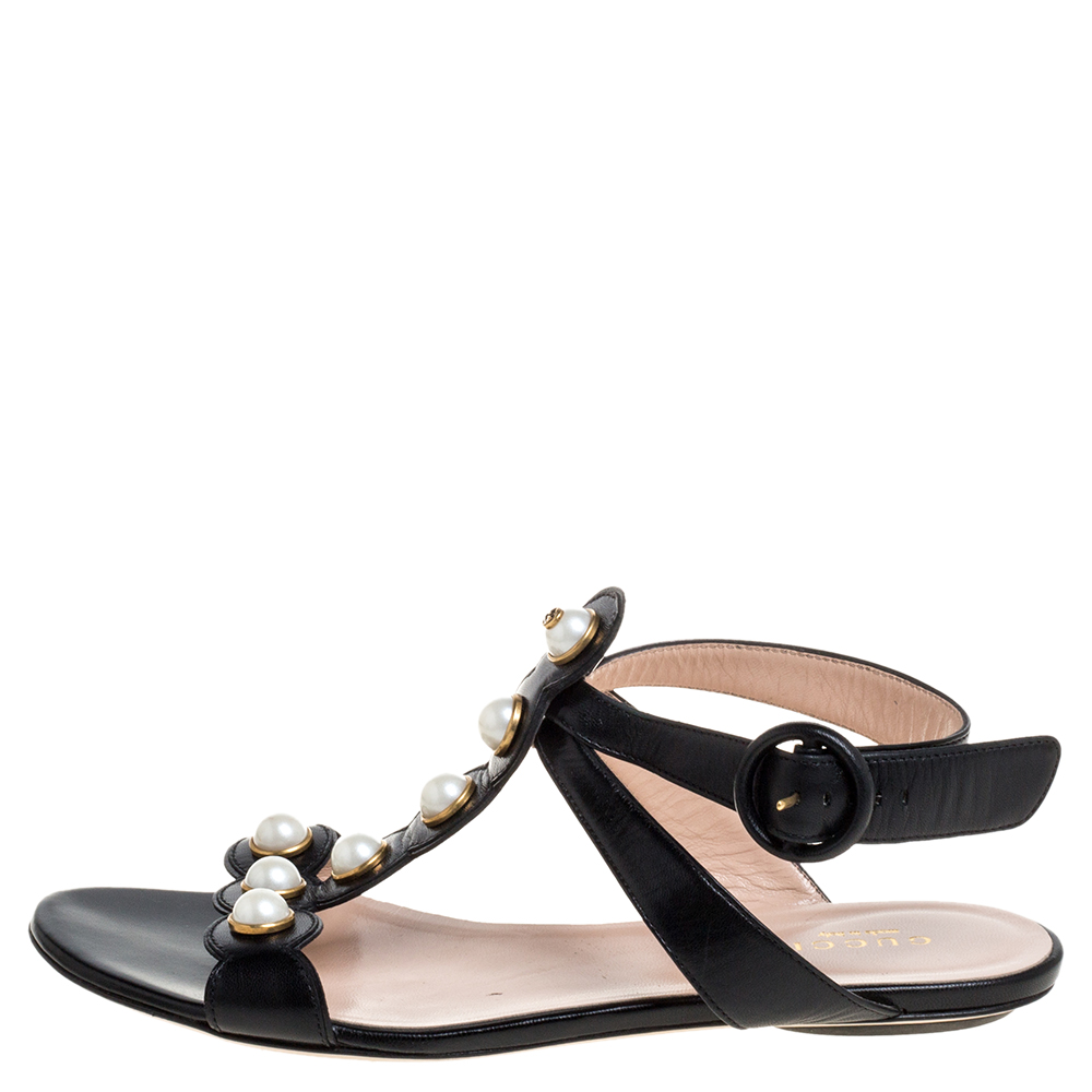 

Gucci Black Leather Faux Pearl Embellished Willow T Strap Flat Sandals Size