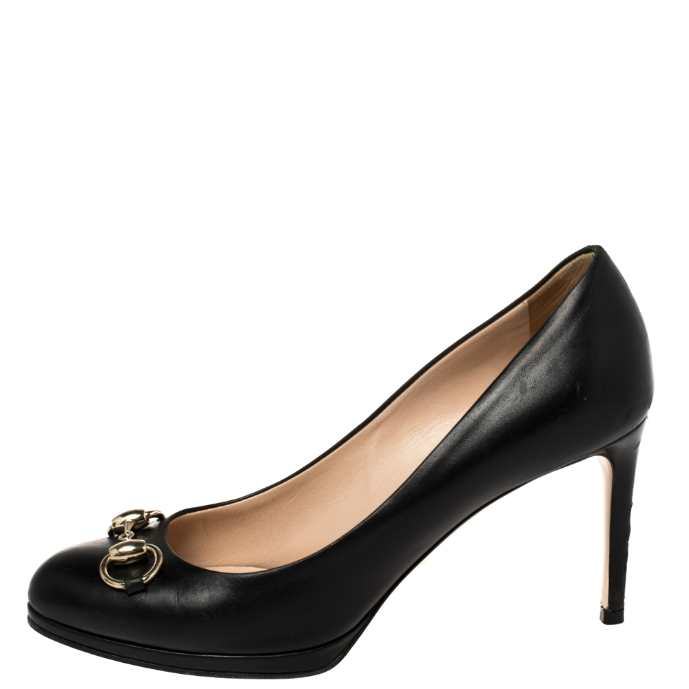 

Gucci Black Leather Horsebit Pumps Size