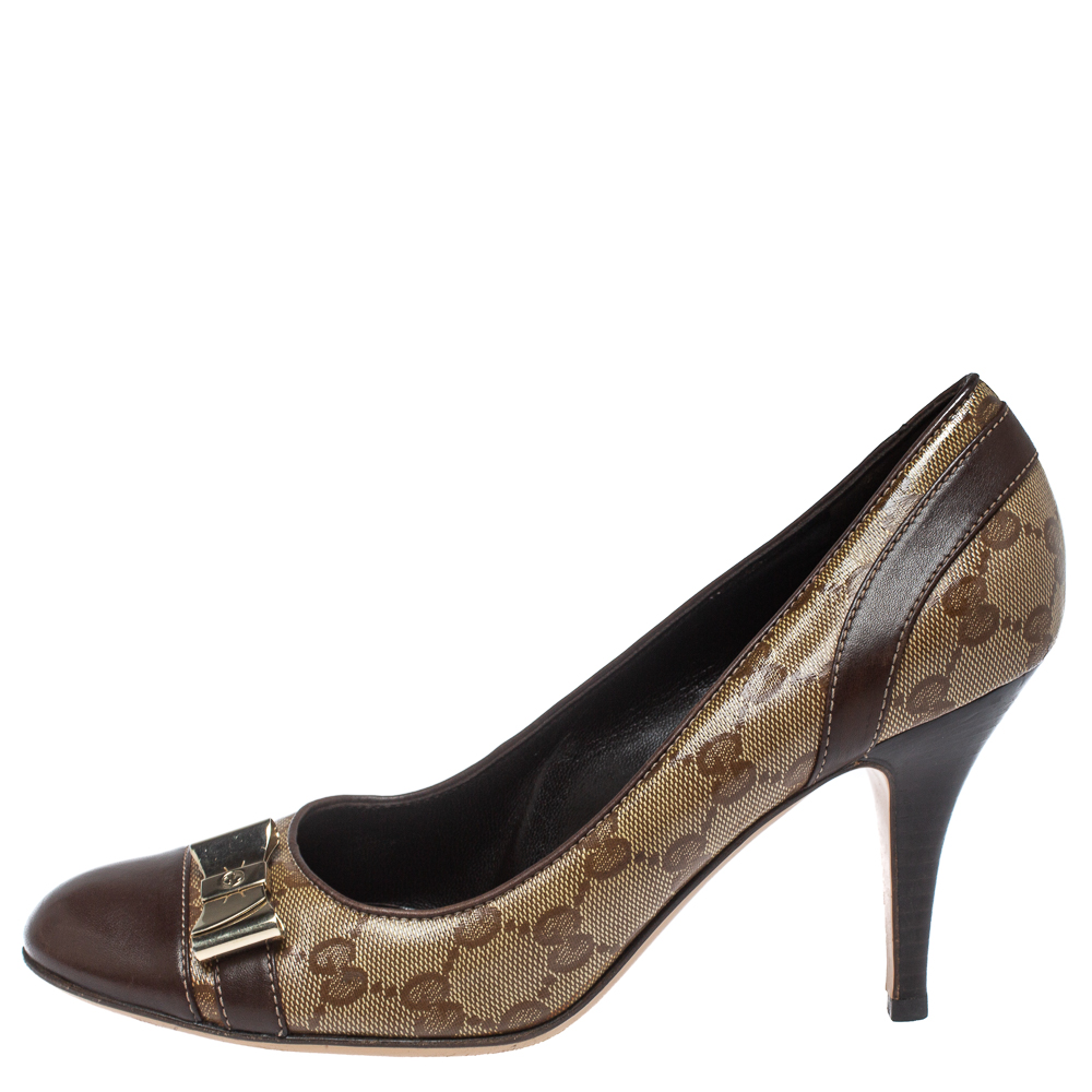 

Gucci Brown GG Canvas And Leather Bow Cap Toe Pumps Size