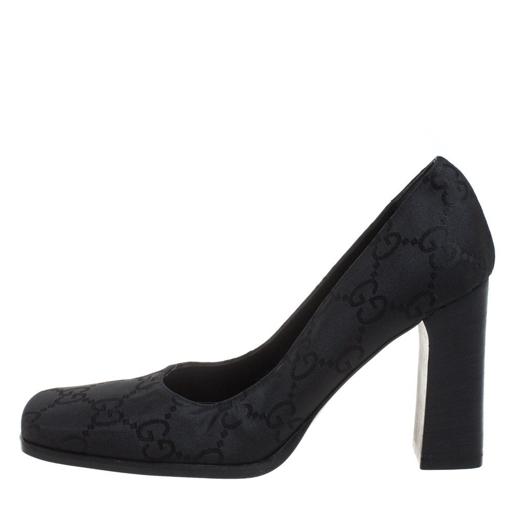 

Gucci Black GG Nylon Square Toe Pumps Size