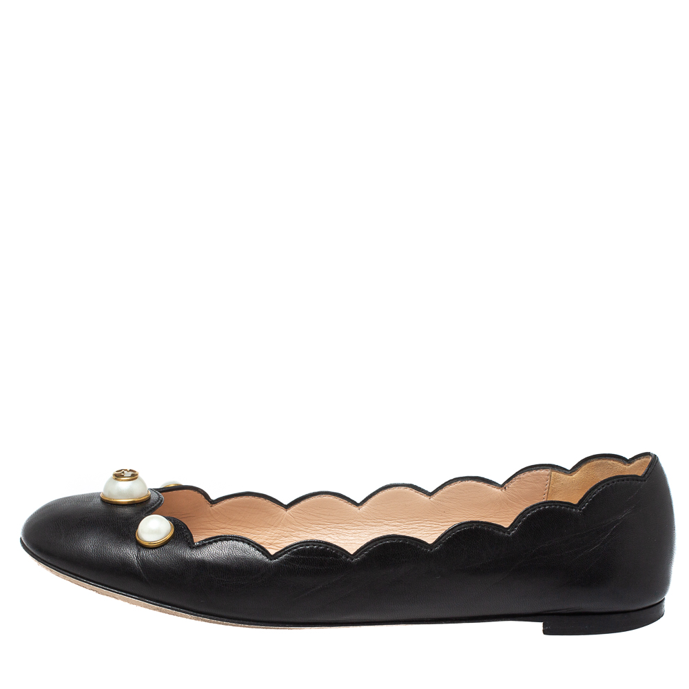 

Gucci Black Leather Pearl Detail Ballet Flats Size