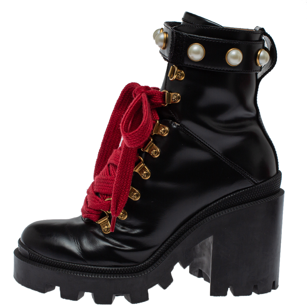 

Gucci Black Leather Faux Pearl Embellished Ankle Boots Size