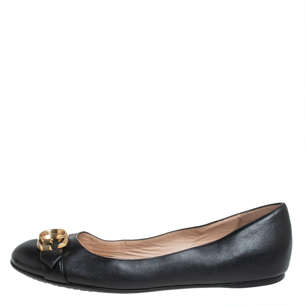 

Gucci Black Leather GG Logo Ballet Flats Size