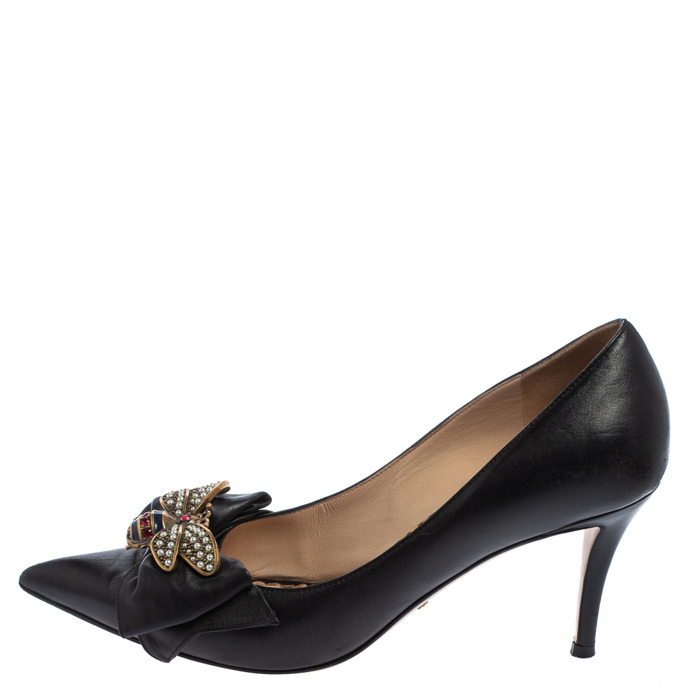 

Gucci Black Leather Embellished Bow Queen Margaret Pumps Size