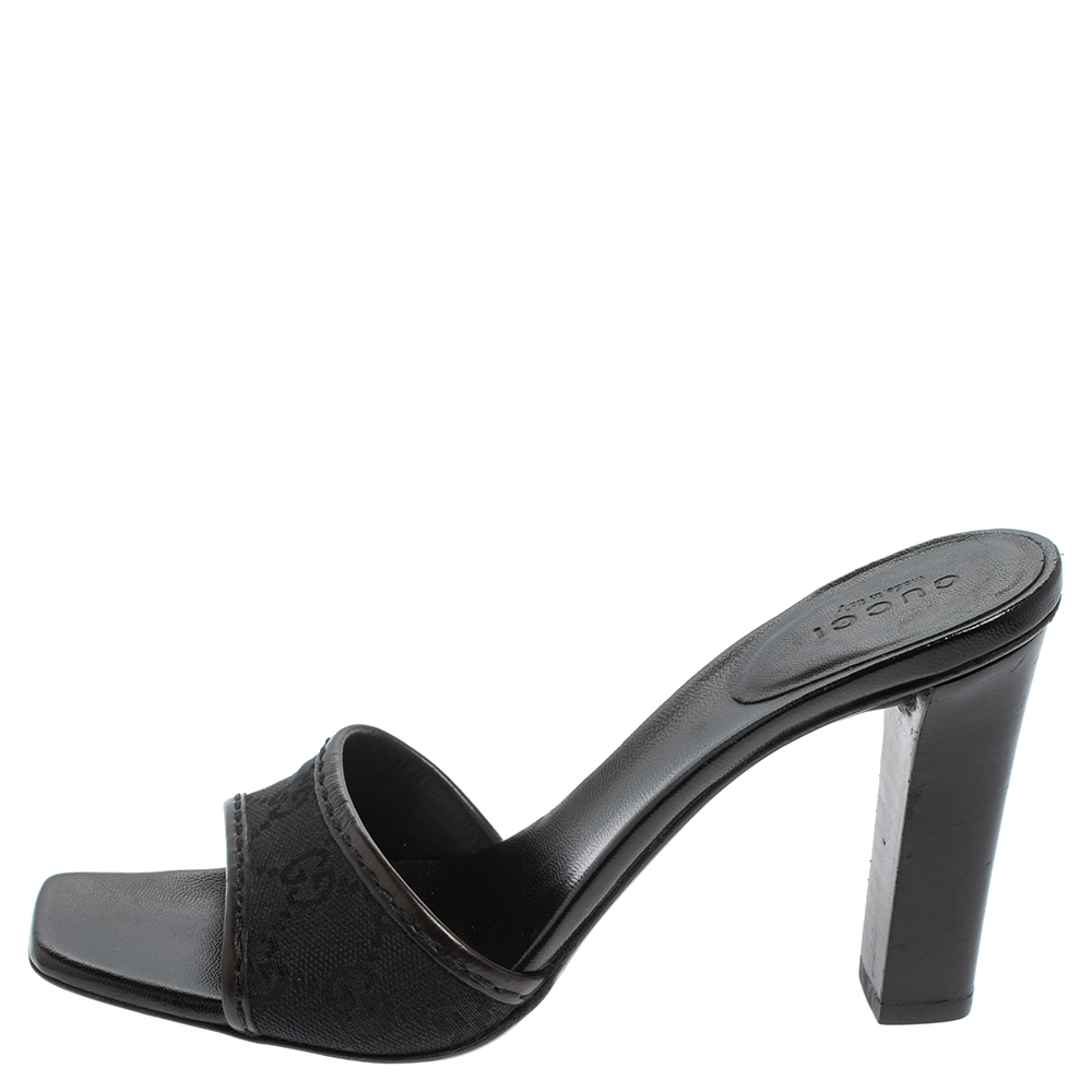 

Gucci Black GG Canvas And Leather Trim Slide Sandals Size