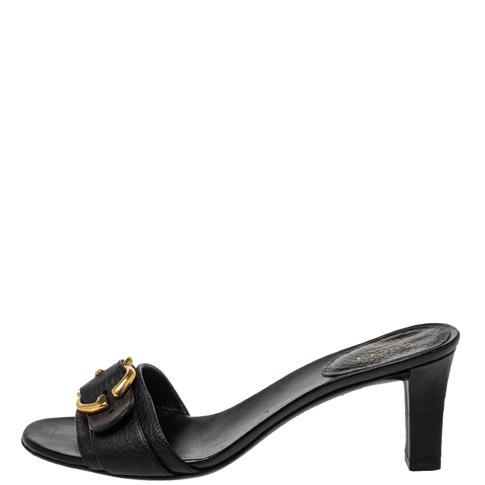 

Gucci Black Leather Sachalin Buckle Detail Slide Sandals Size