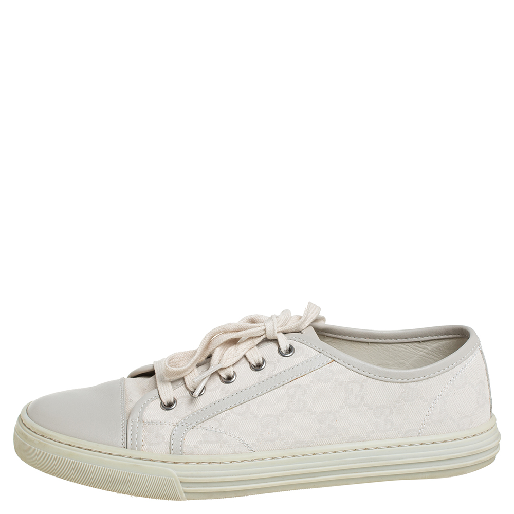 

Gucci Cream/Grey GG Supreme Canvas And Leather Cap Toe Low Top Sneakers Size