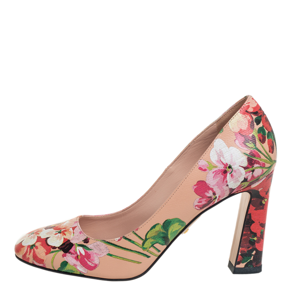 

Gucci Beige Leather Blooms Print Block Heel Pumps Size