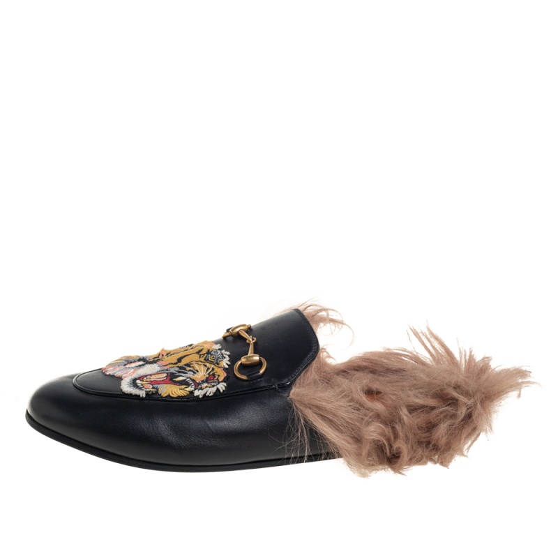 

Gucci Black Leather, Fur Princetown Sandals Size