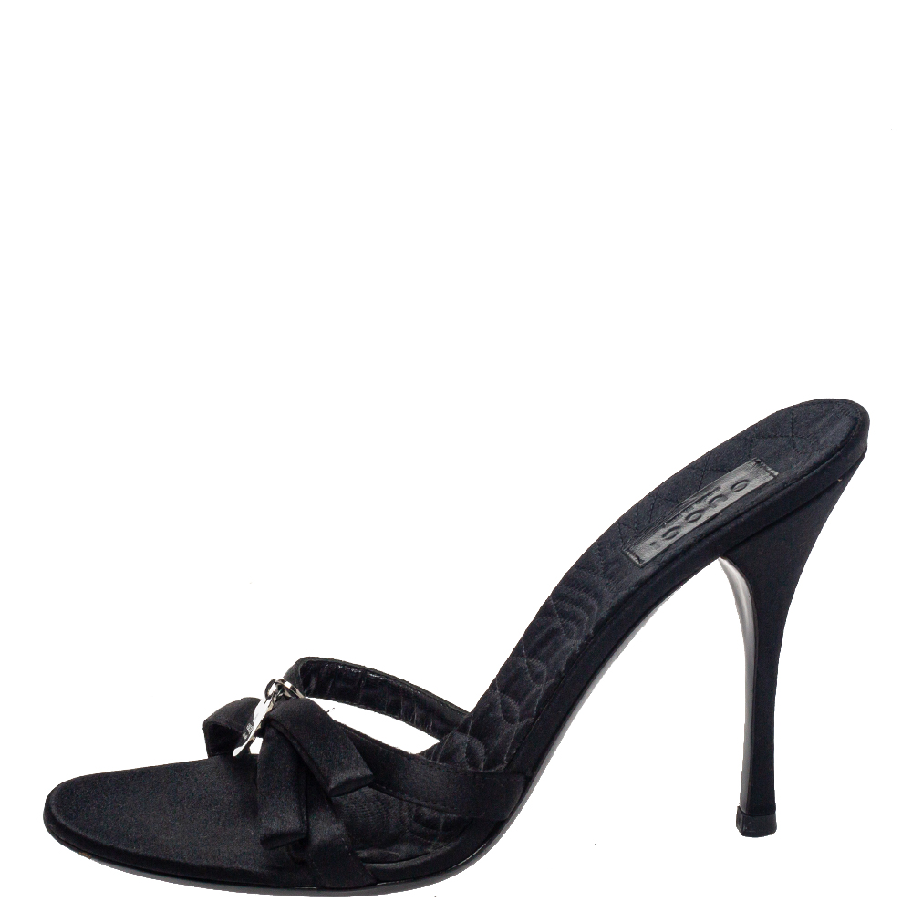 

Gucci Black Satin Logo Slide Sandals Size