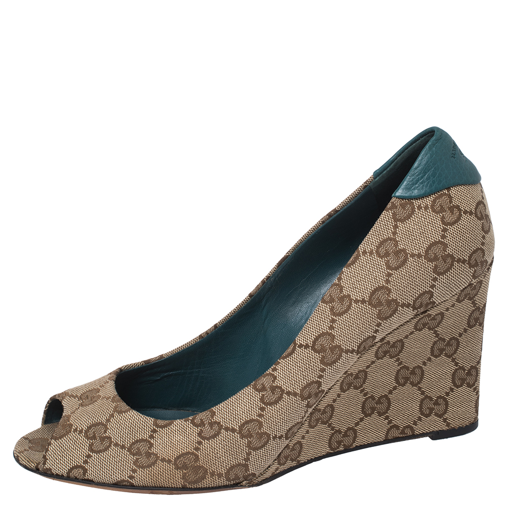 

Gucci Beige/Blue GG Canvas And Leather Trim Wedge Peep Toe Pump Size