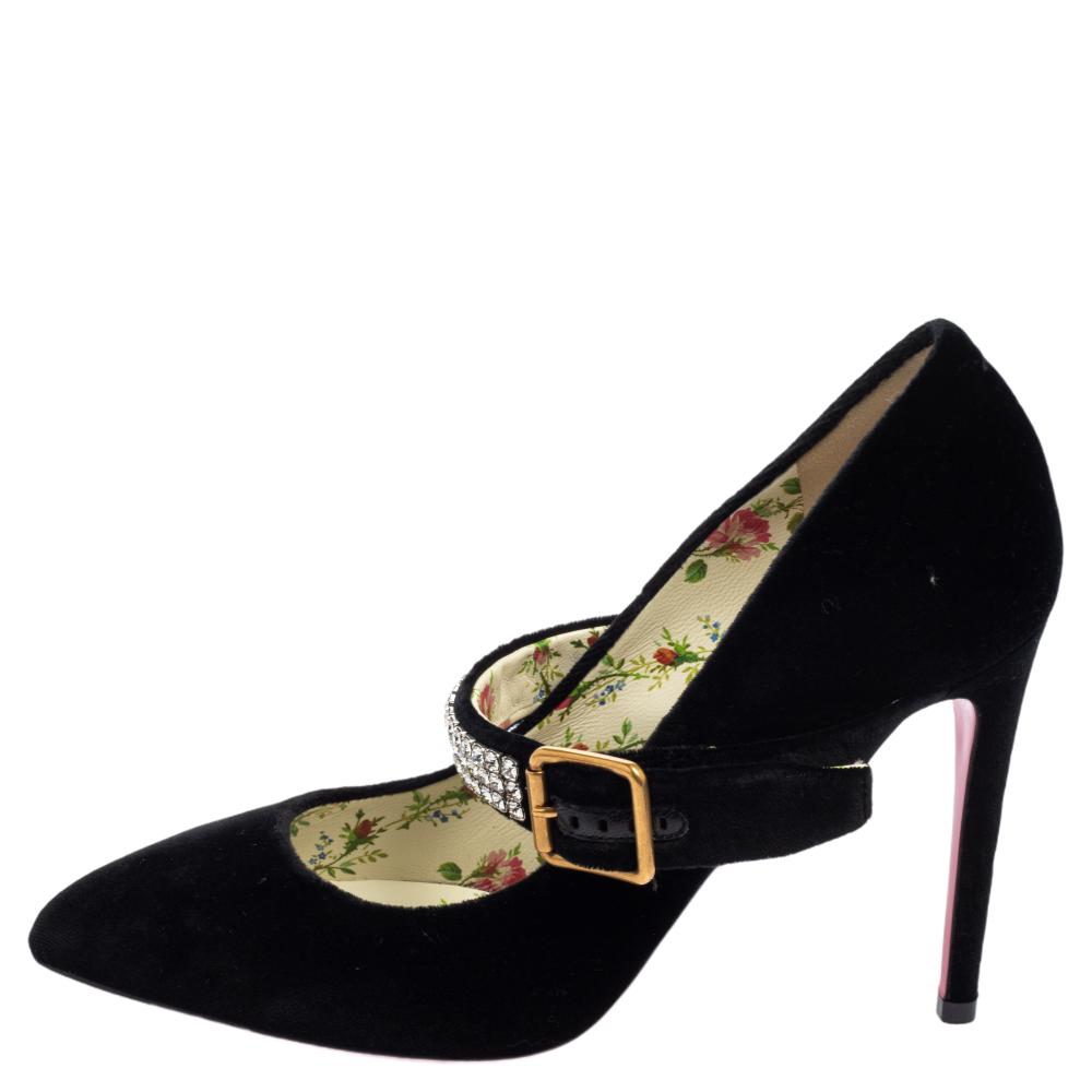 

Gucci Black Vlevet Sylvie Embellishment Pumps Size