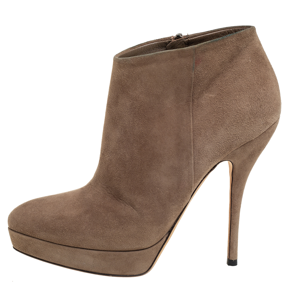 

Gucci Brown Suede Platform Booties Size