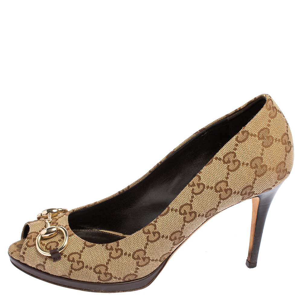 

Gucci Beige GG Canvas Horsebit Peep Toe Pumps Size