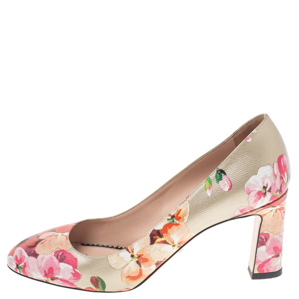 

Gucci Multicolor Floral Printed Leather Blooms Pumps Size